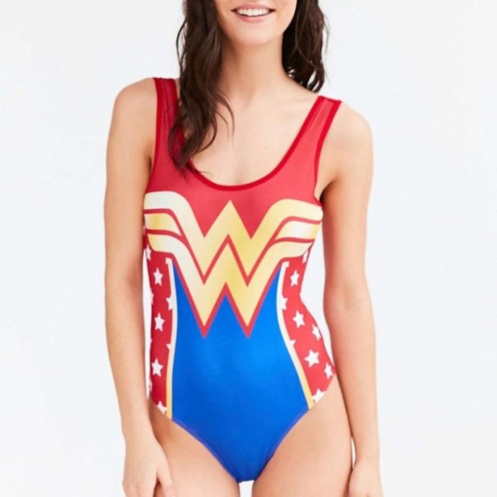 DC Comics Wonder Woman Bodysuit M